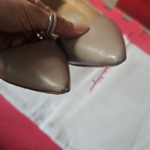 Salvatore Ferragamo Leather Low Heel Pumps Size 9B - Picture 10 of 11